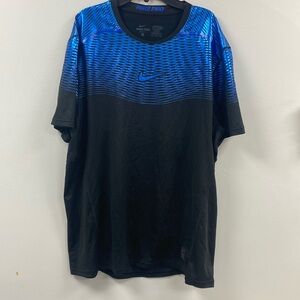 Men’s Nike Shirt